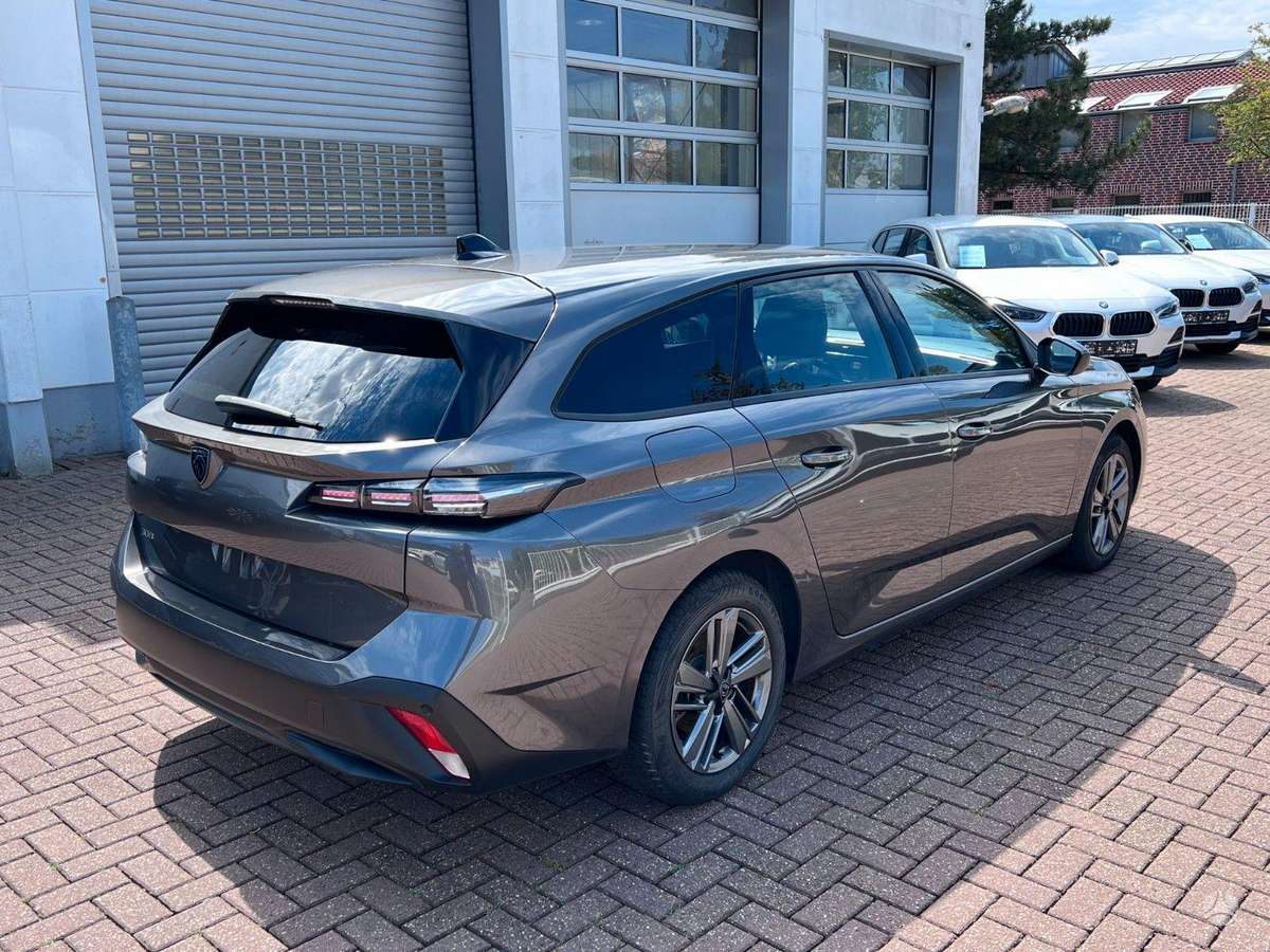 Peugeot 308, 1.2 l., Универсал