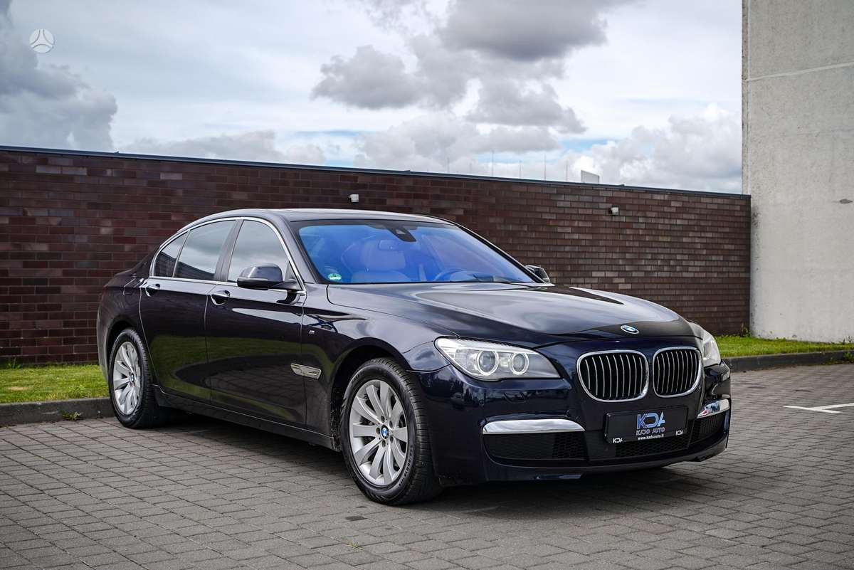 BMW 730, 3.0 l., Седан
