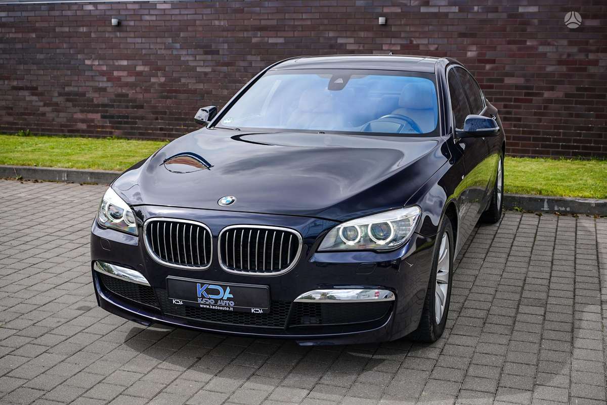 BMW 730, 3.0 l., Седан