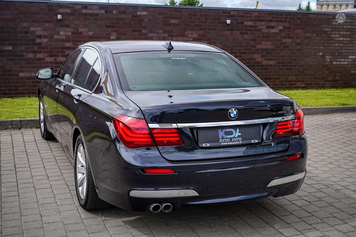 BMW 730, 3.0 l., Седан