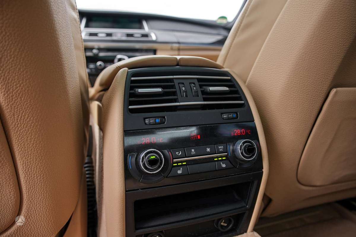 BMW 730, 3.0 l., Седан