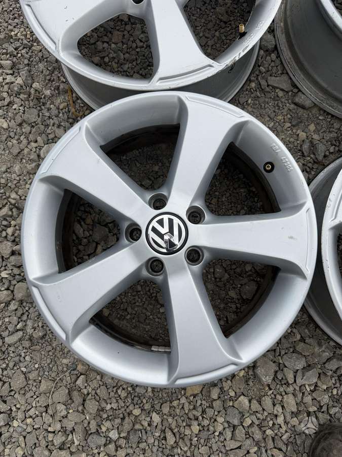 Volkswagen, light alloy, R17