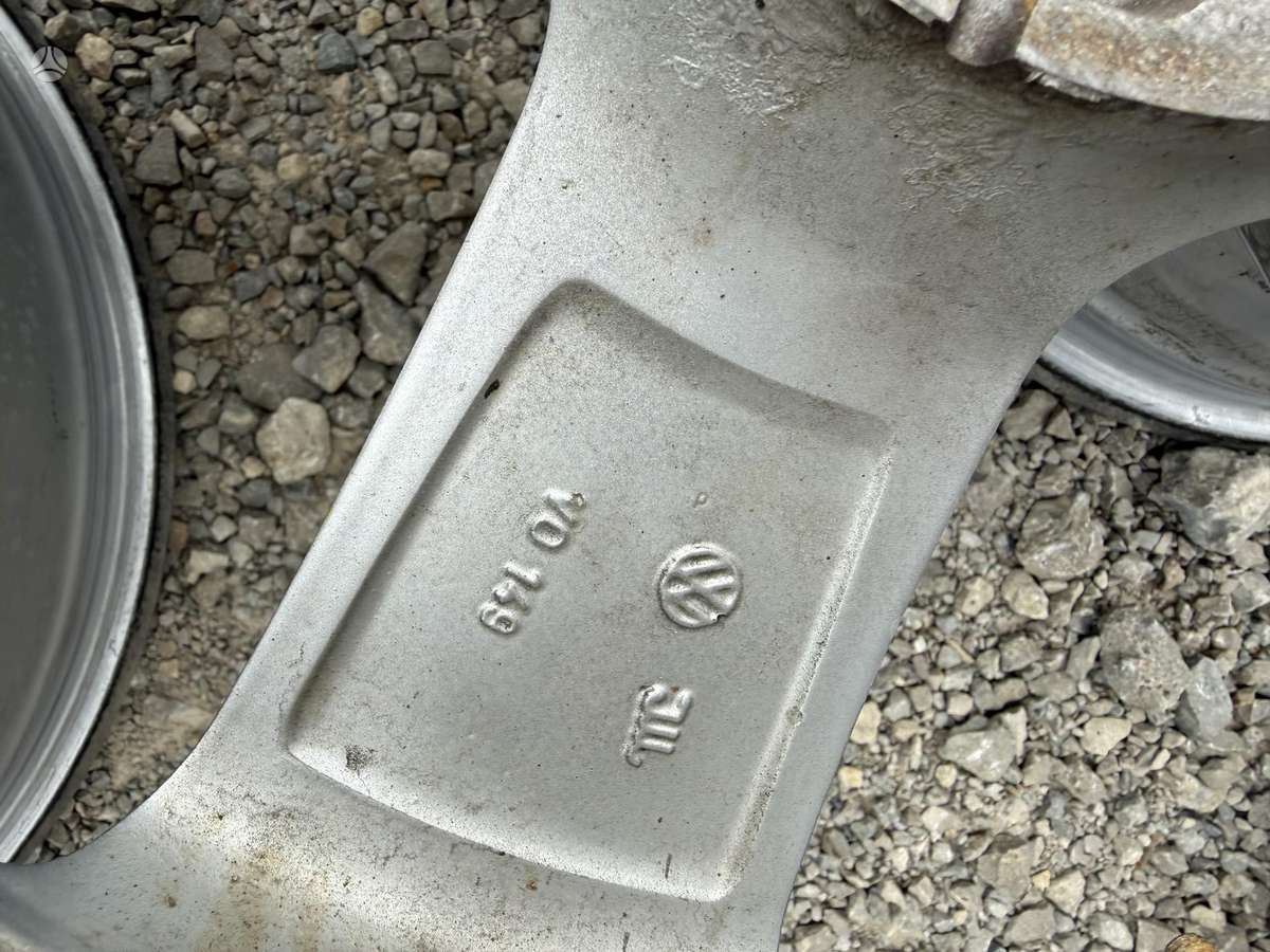 Volkswagen, light alloy, R17