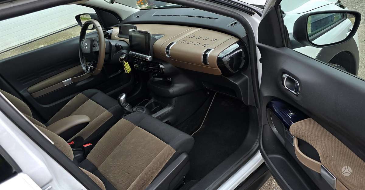 Citroen C4 Cactus, 1.6 l., Хэтчбек