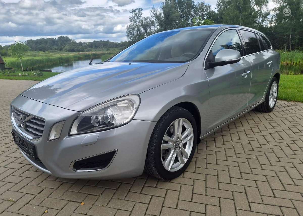 Volvo V60, 2.0 l., Универсал