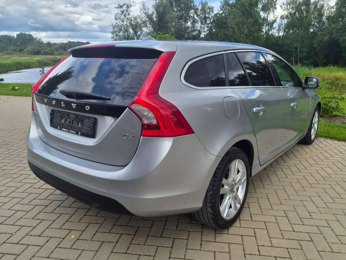 Volvo V60, 2.0 l., Универсал