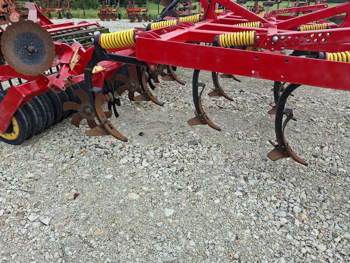 Vaderstad Cultus CS 400, скребки, скрубберы