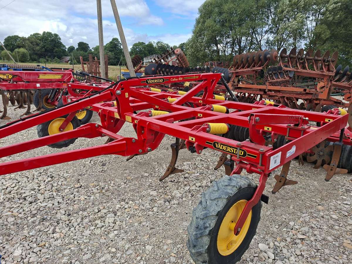 Vaderstad Cultus CS 400, скребки, скрубберы