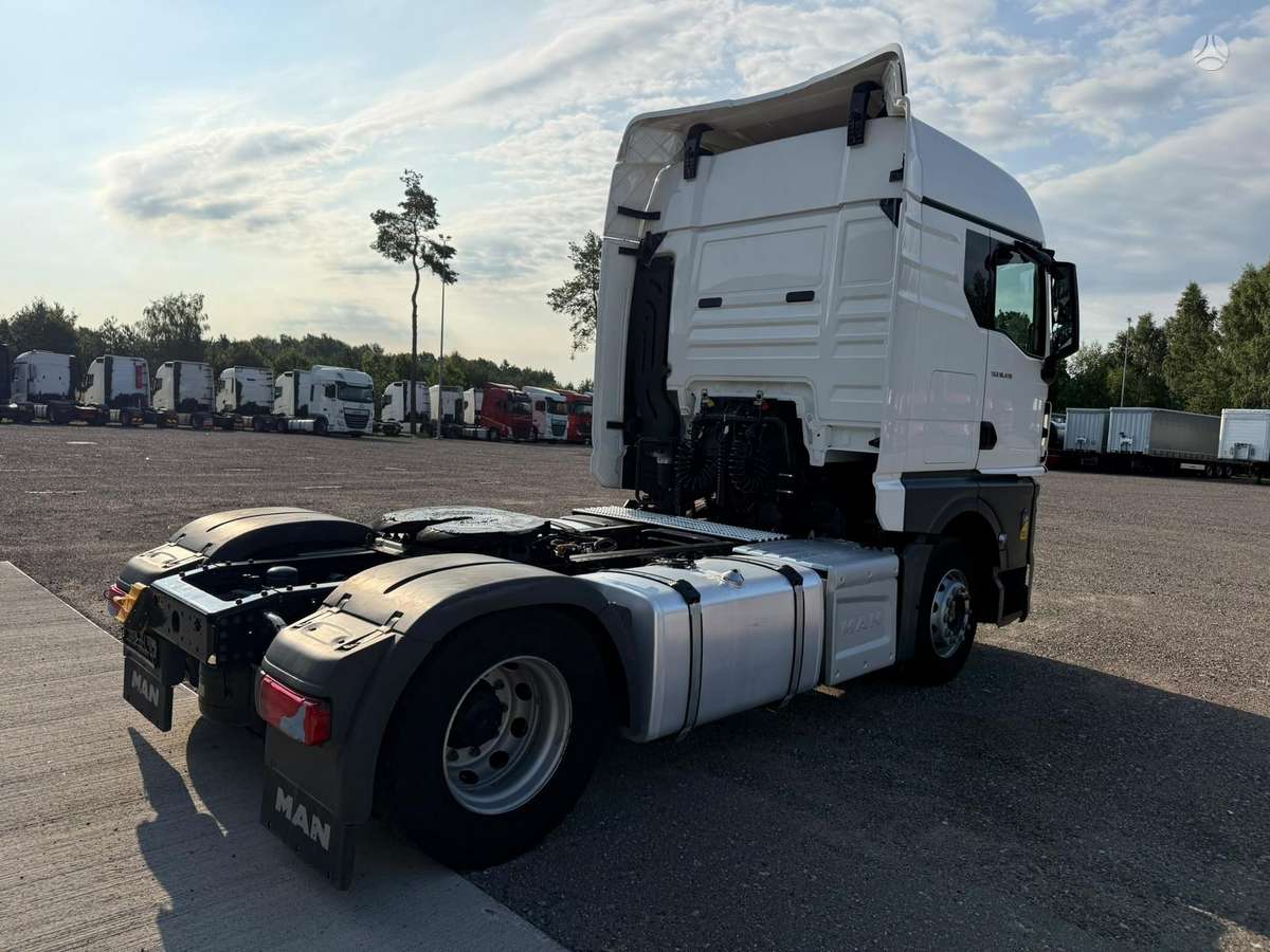 MAN TGX 18.470 RETARDER, double sleeper