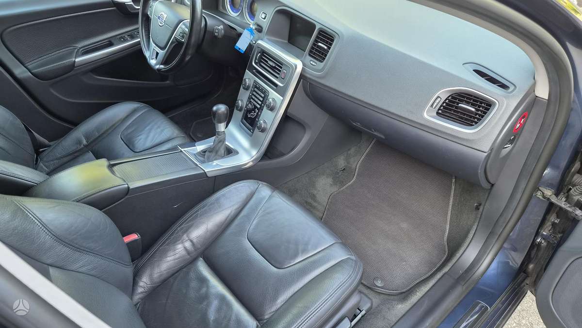 Volvo V60, 2.0 l., universalas