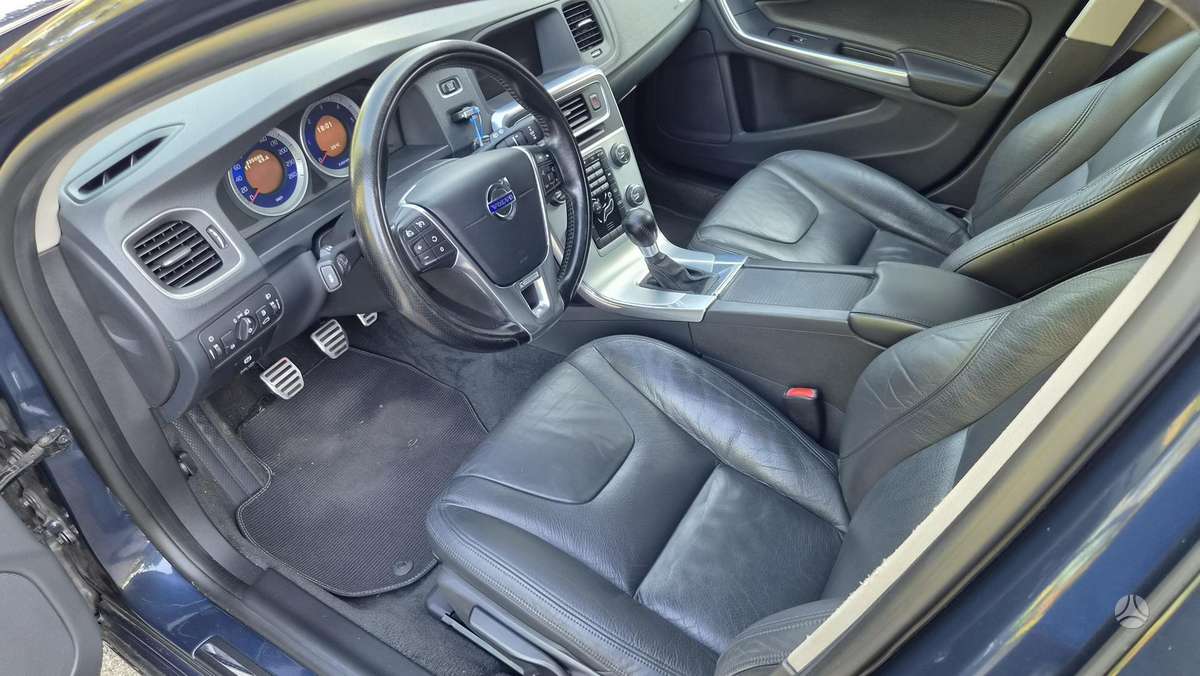 Volvo V60, 2.0 l., universalas