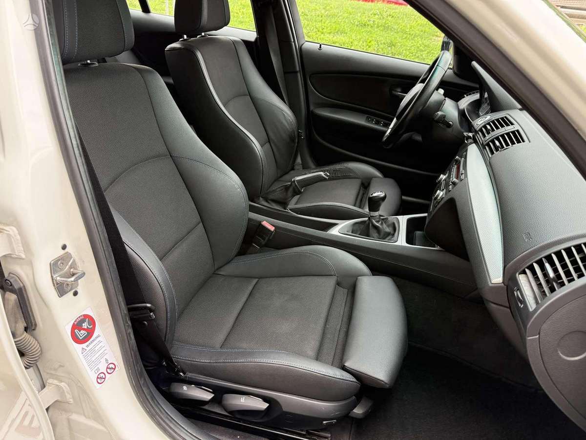 BMW 120, 2.0 l., hatchback