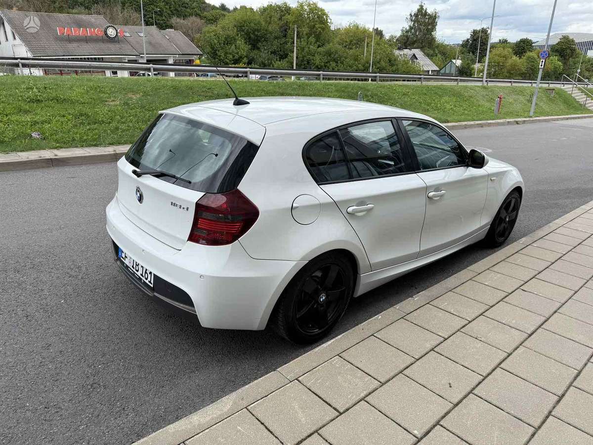 BMW 120, 2.0 l., Хэтчбек