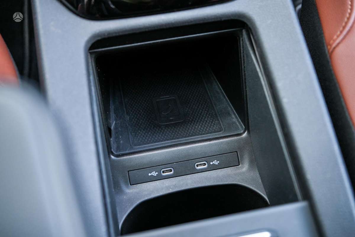 Volkswagen ID.4, hatchback