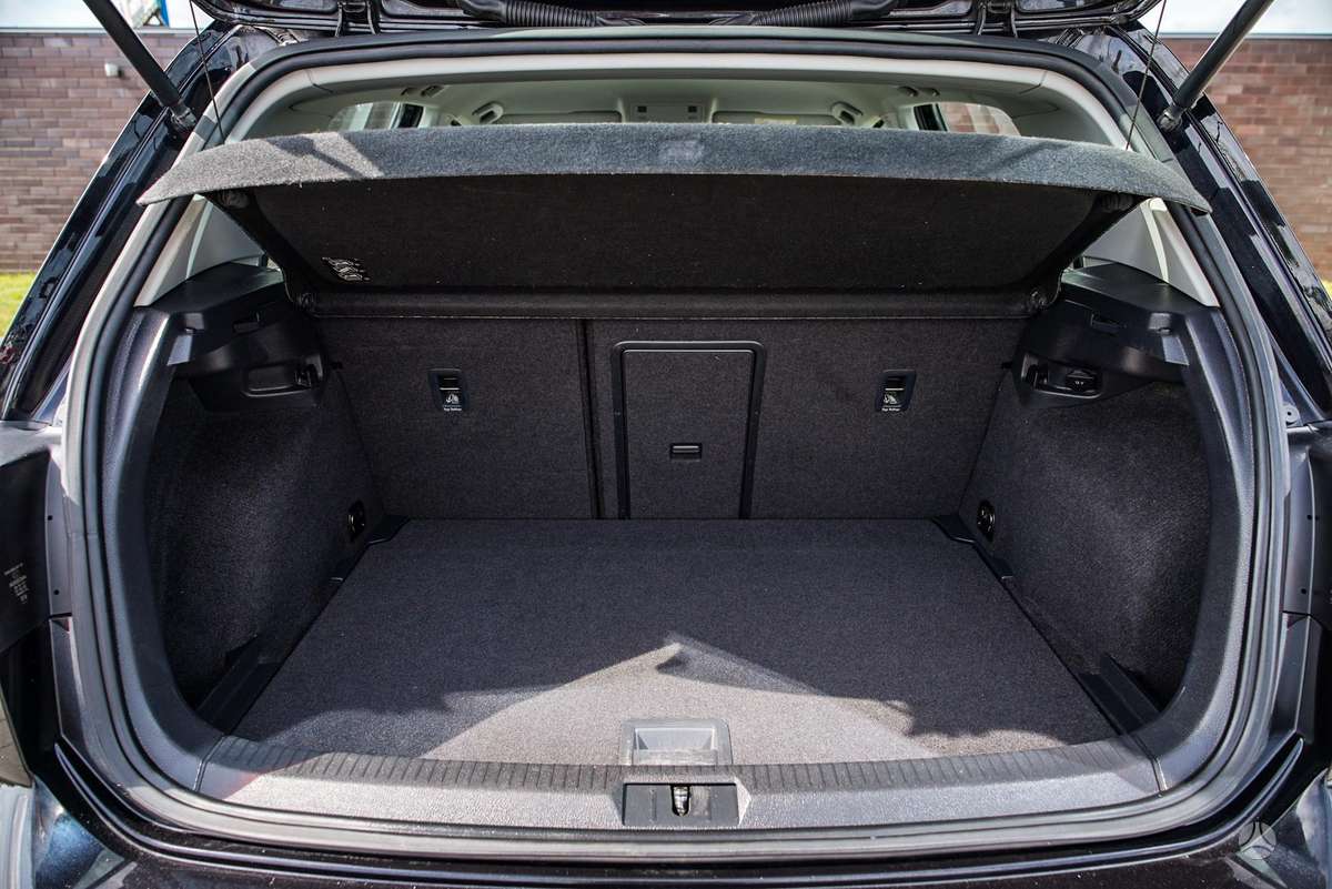 Volkswagen Golf, 1.0 l., hatchback