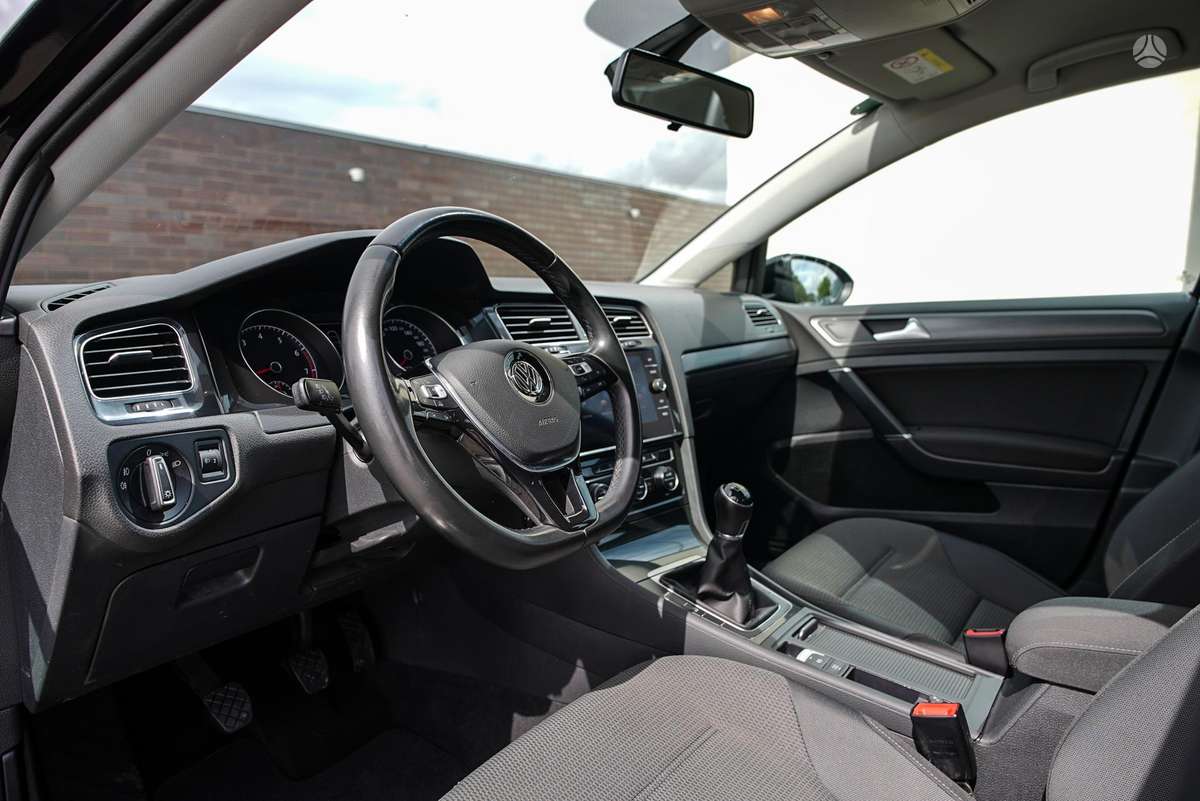 Volkswagen Golf, 1.0 l., hatchback