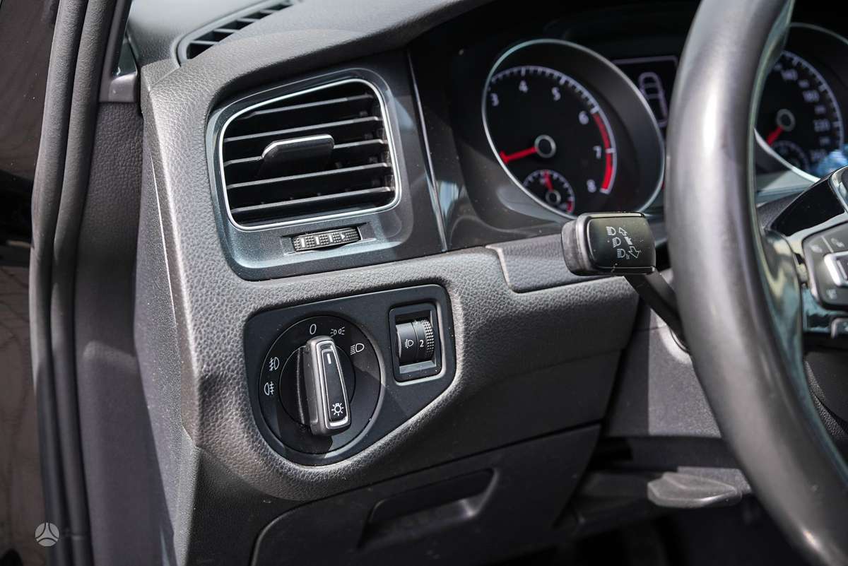 Volkswagen Golf, 1.0 l., hatchback