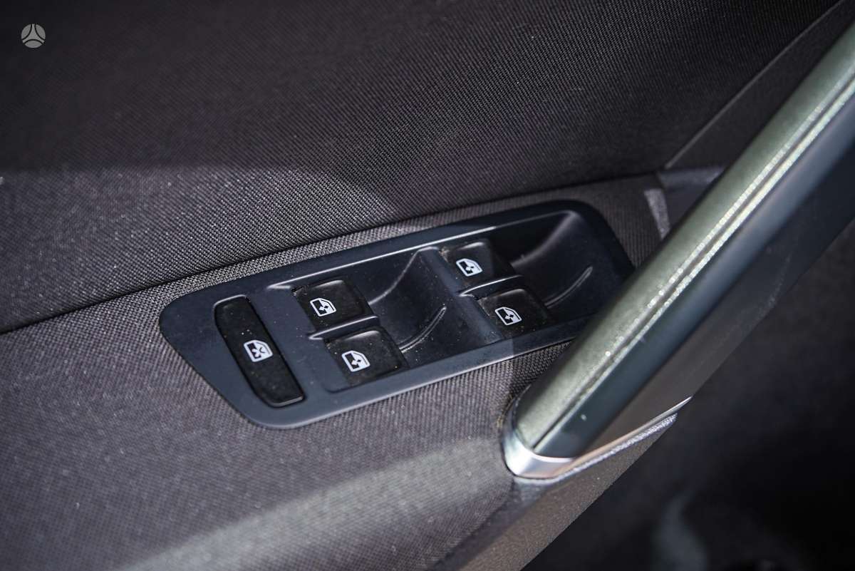Volkswagen Golf, 1.0 l., hatchback