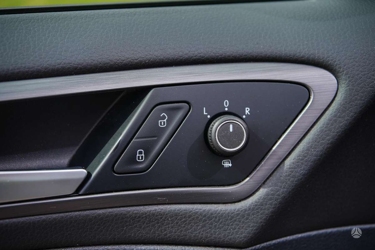 Volkswagen Golf, 1.0 l., hatchback