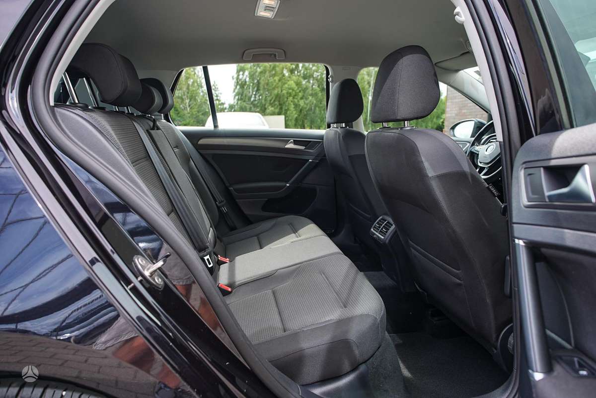 Volkswagen Golf, 1.0 l., hatchback