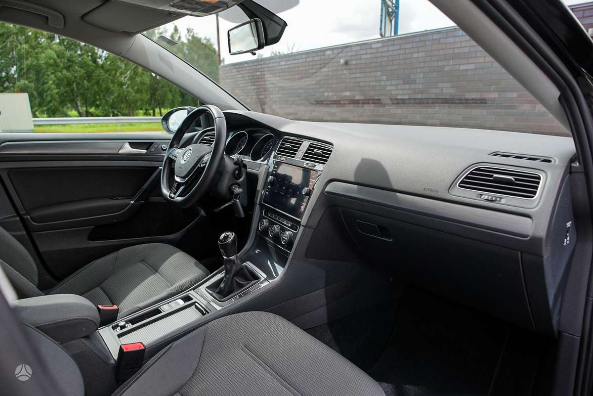 Volkswagen Golf, 1.0 l., hatchback