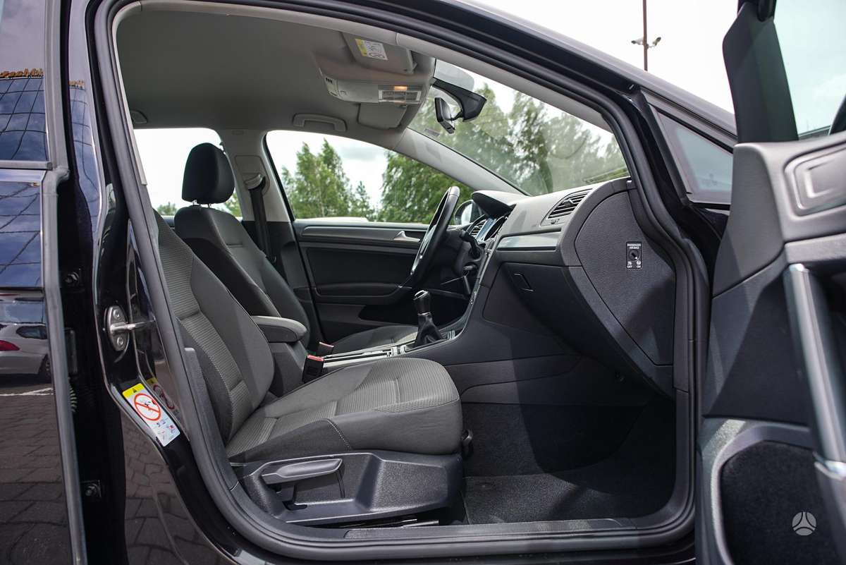 Volkswagen Golf, 1.0 l., hatchback