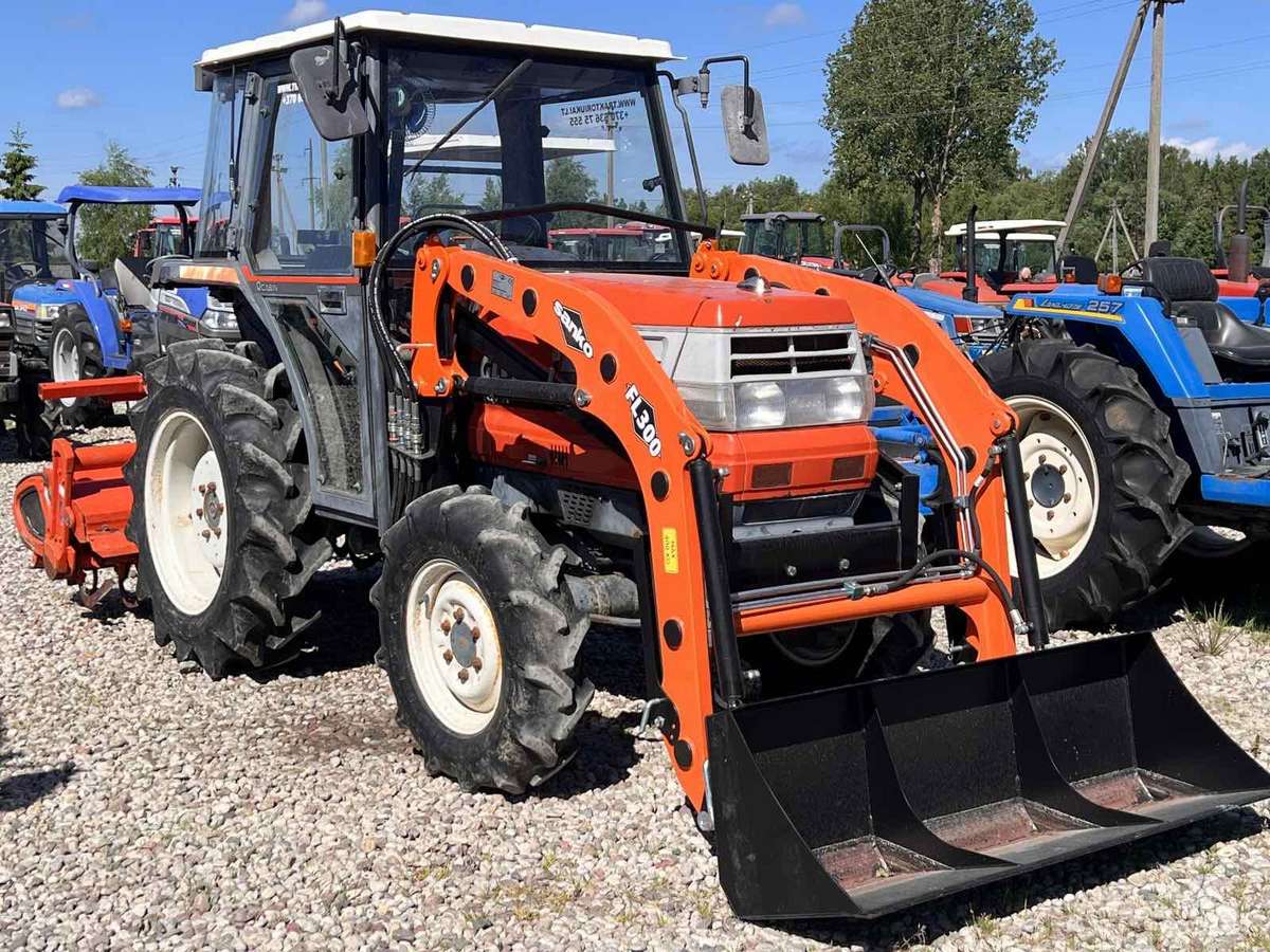 Kubota ĮVAIRIŲ MODELIŲ, тракторы