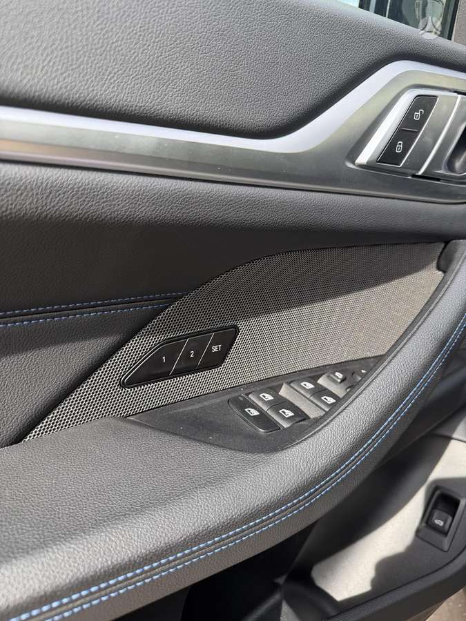 BMW i4, kupė (coupe)