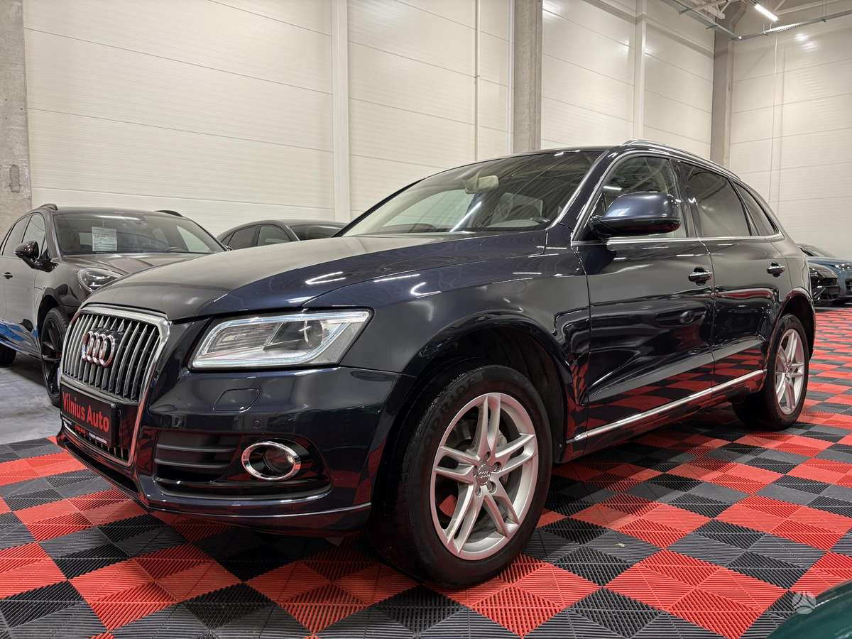 Audi Q5, 2.0 l., off-road / crossover