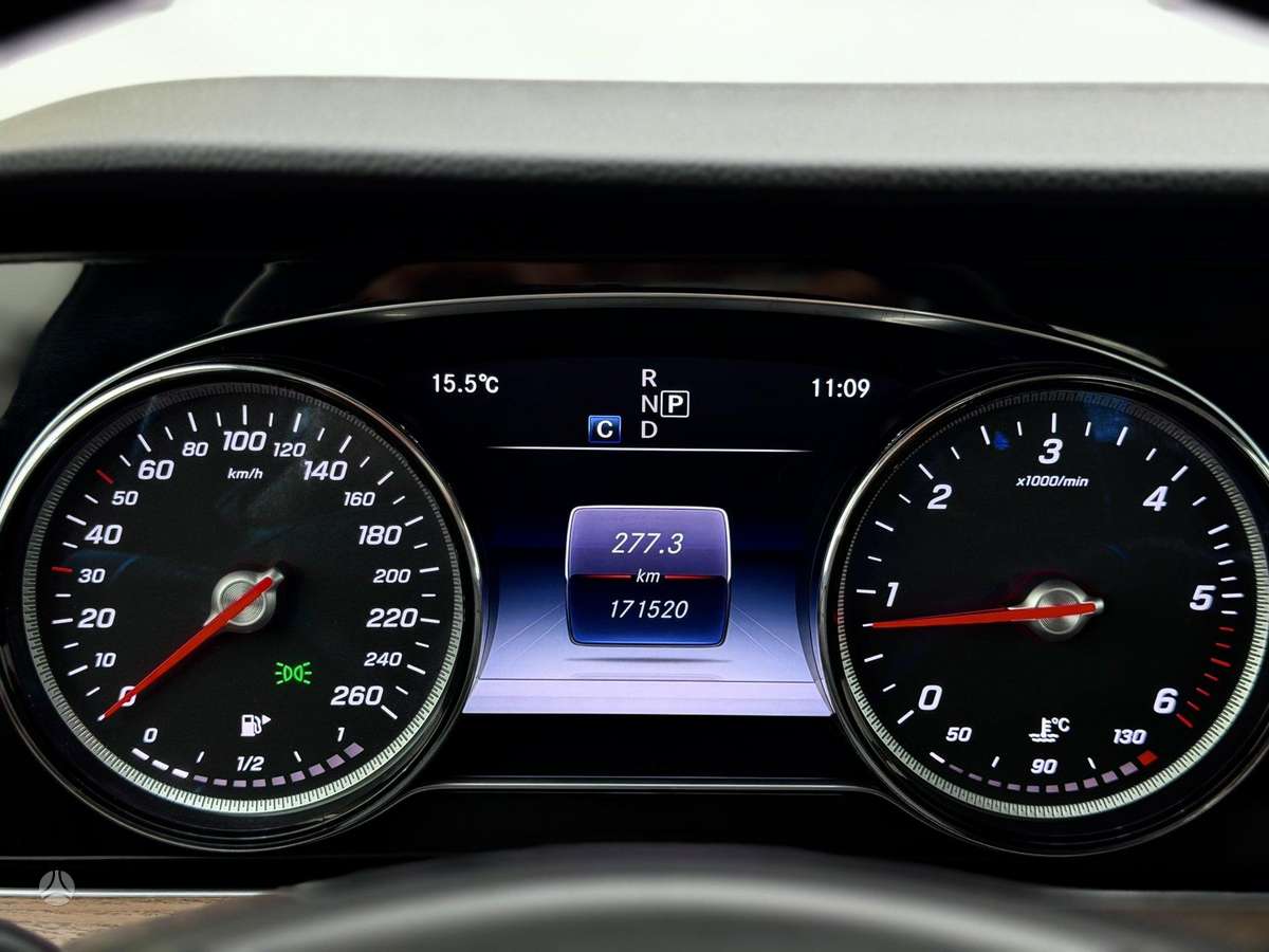 Mercedes-Benz E200, 2.0 l., Универсал