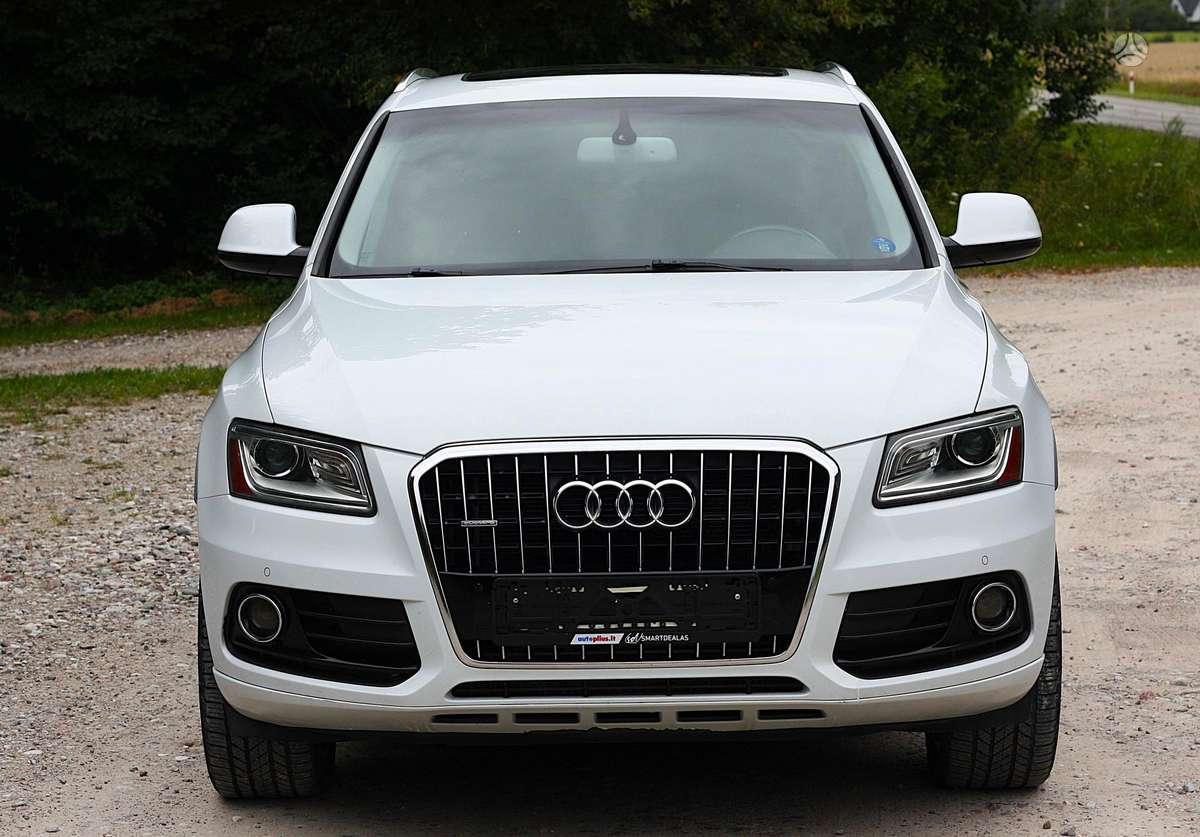 Audi Q5, 3.0 l., off-road / crossover