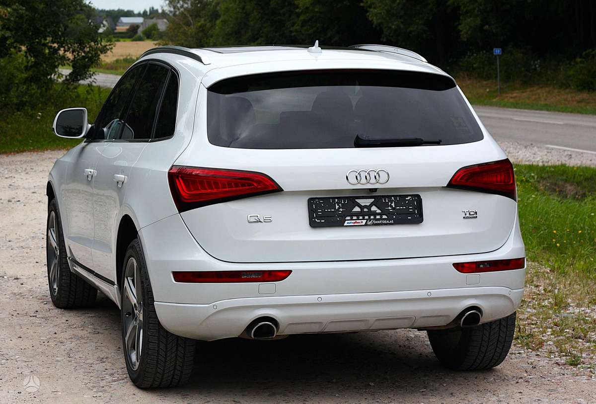 Audi Q5, 3.0 l., off-road / crossover