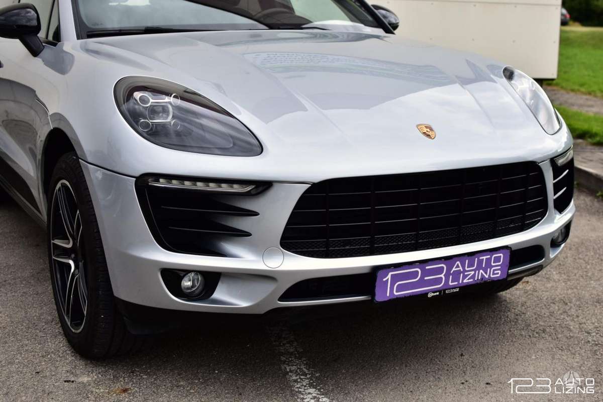 Porsche Macan, 2.0 l., off-road / crossover