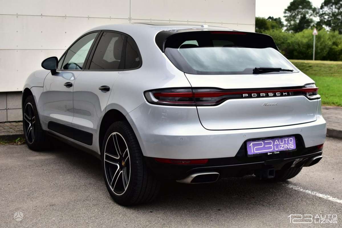 Porsche Macan, 2.0 l., off-road / crossover