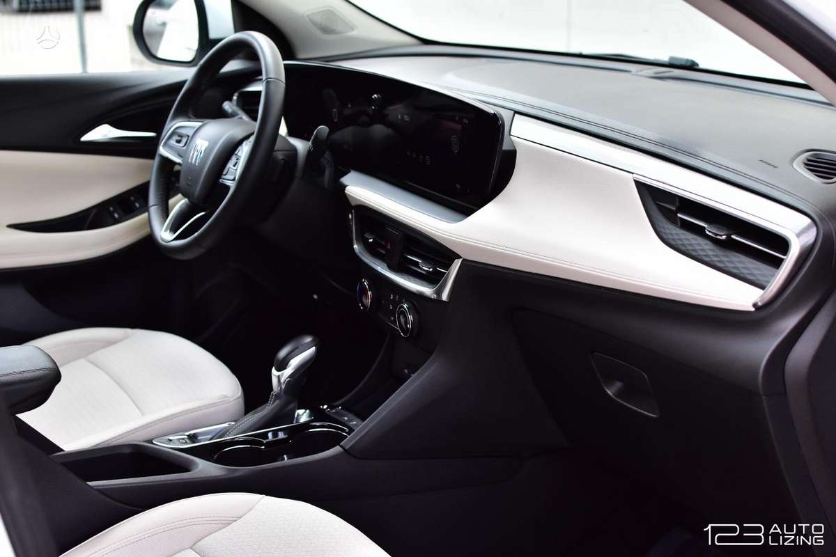 Buick Encore, 1.3 l., off-road / crossover