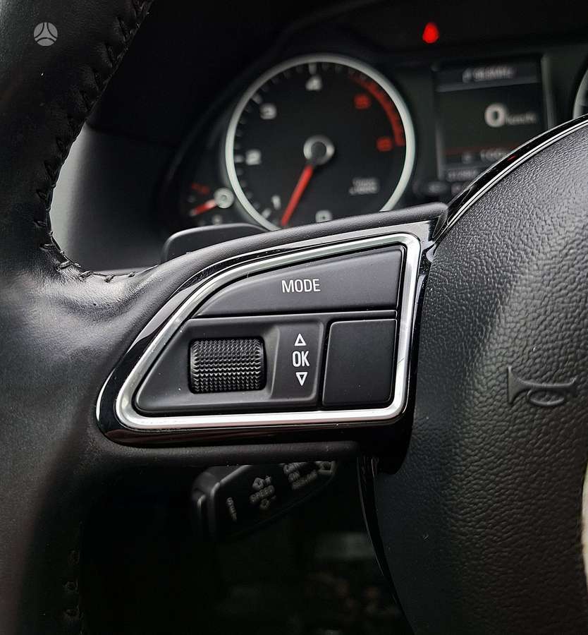 Audi Q5, 3.0 l., off-road / crossover