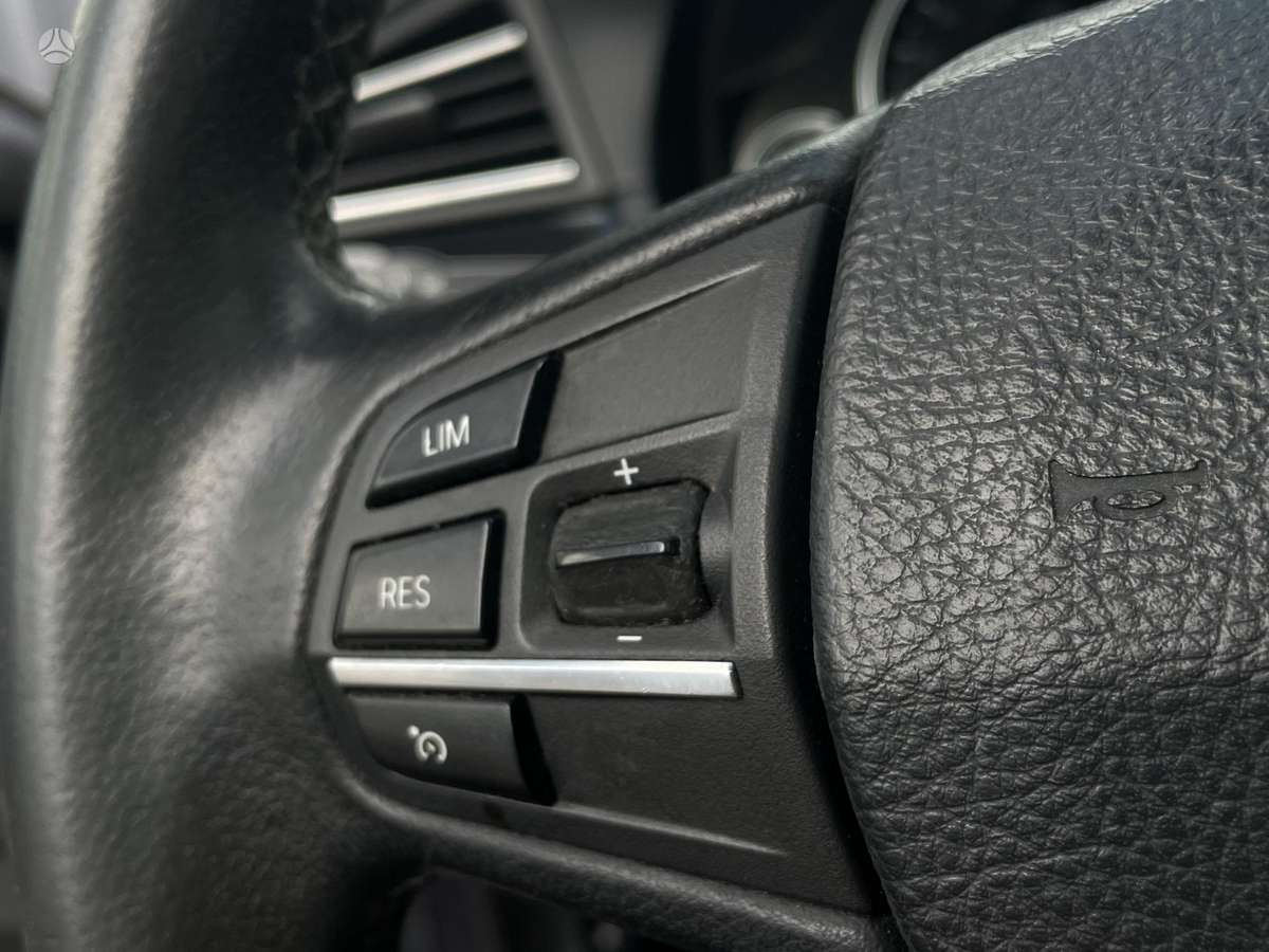 BMW 530, universalas