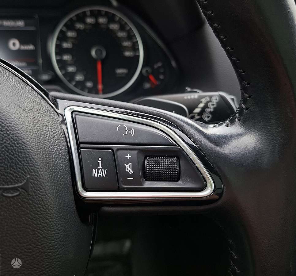 Audi Q5, 3.0 l., off-road / crossover
