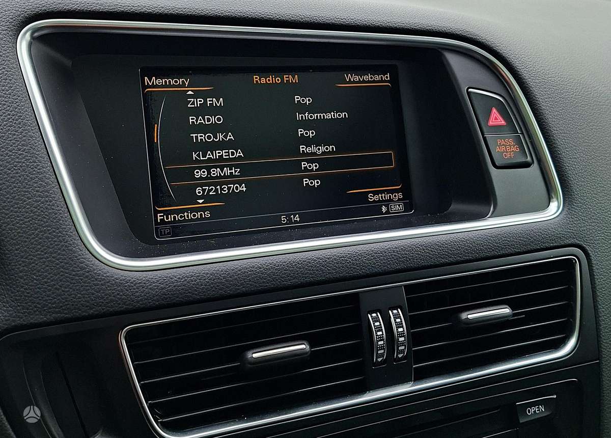 Audi Q5, 3.0 l., off-road / crossover