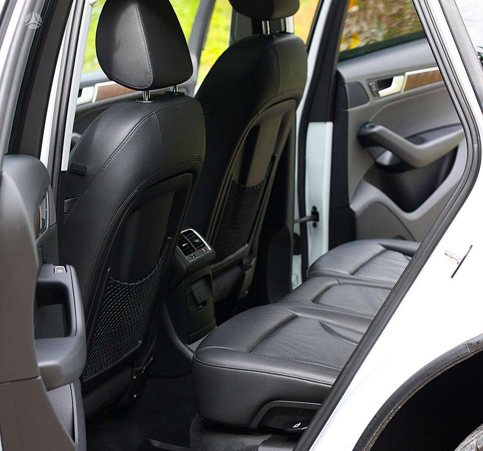 Audi Q5, 3.0 l., off-road / crossover
