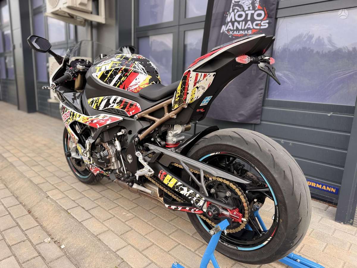BMW S 1000 RR 999cc, superbikes