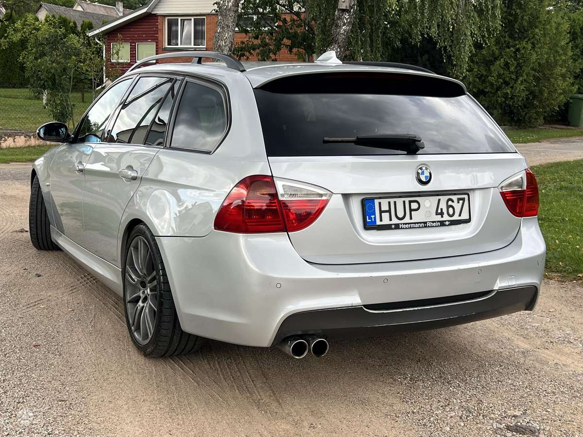 BMW 330, 3.0 l., wagon