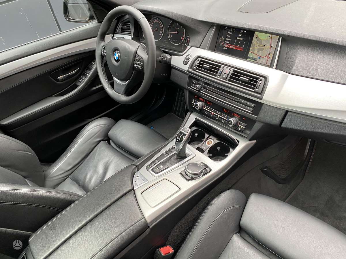 BMW 530, 3.0 l., wagon