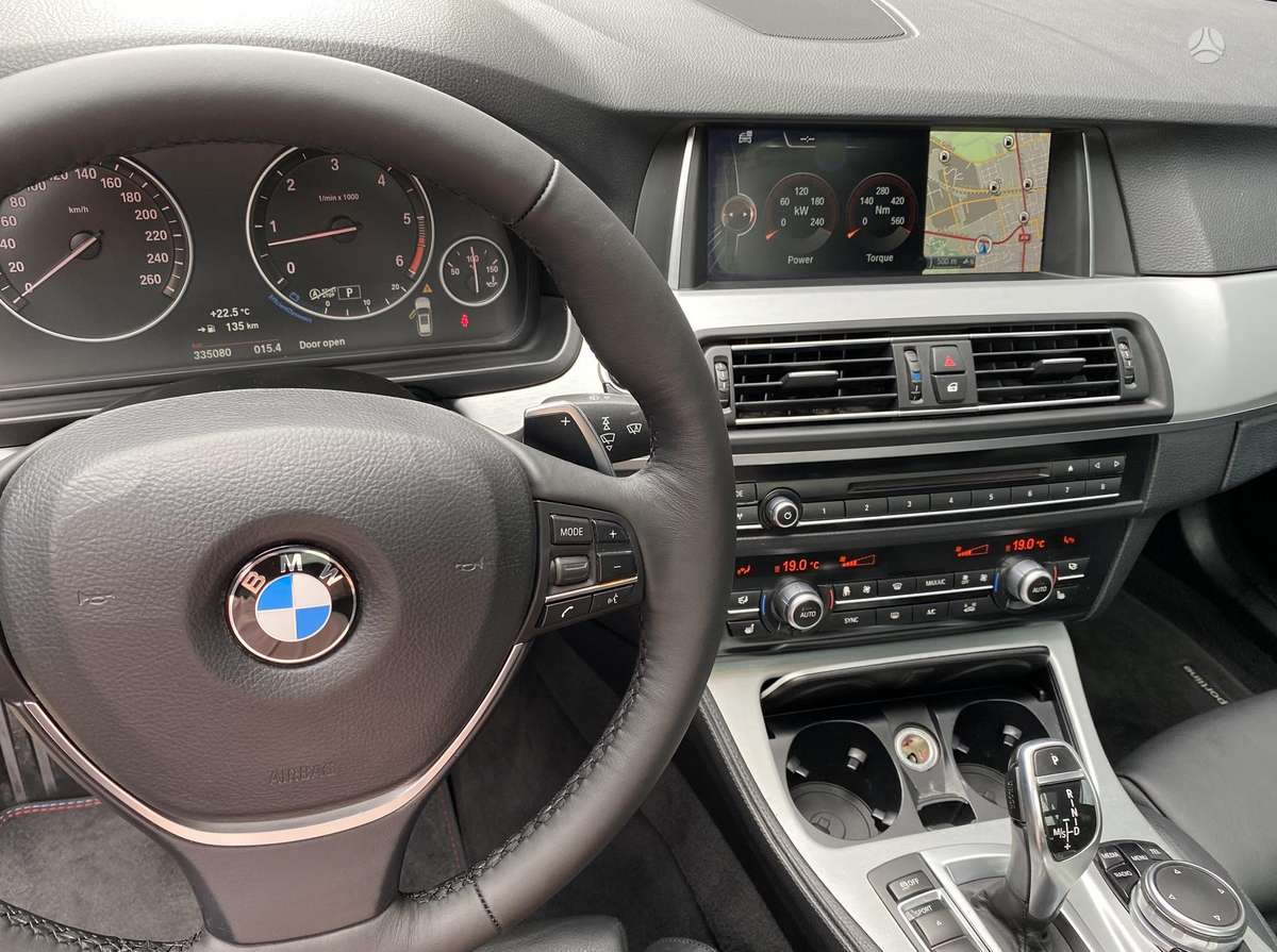 BMW 530, 3.0 l., wagon