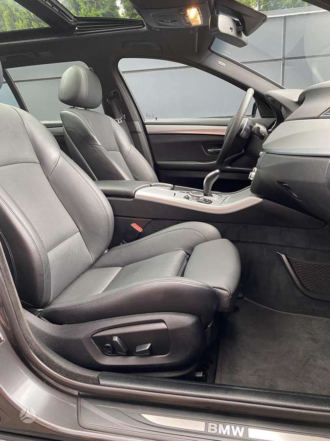 BMW 530, 3.0 l., wagon