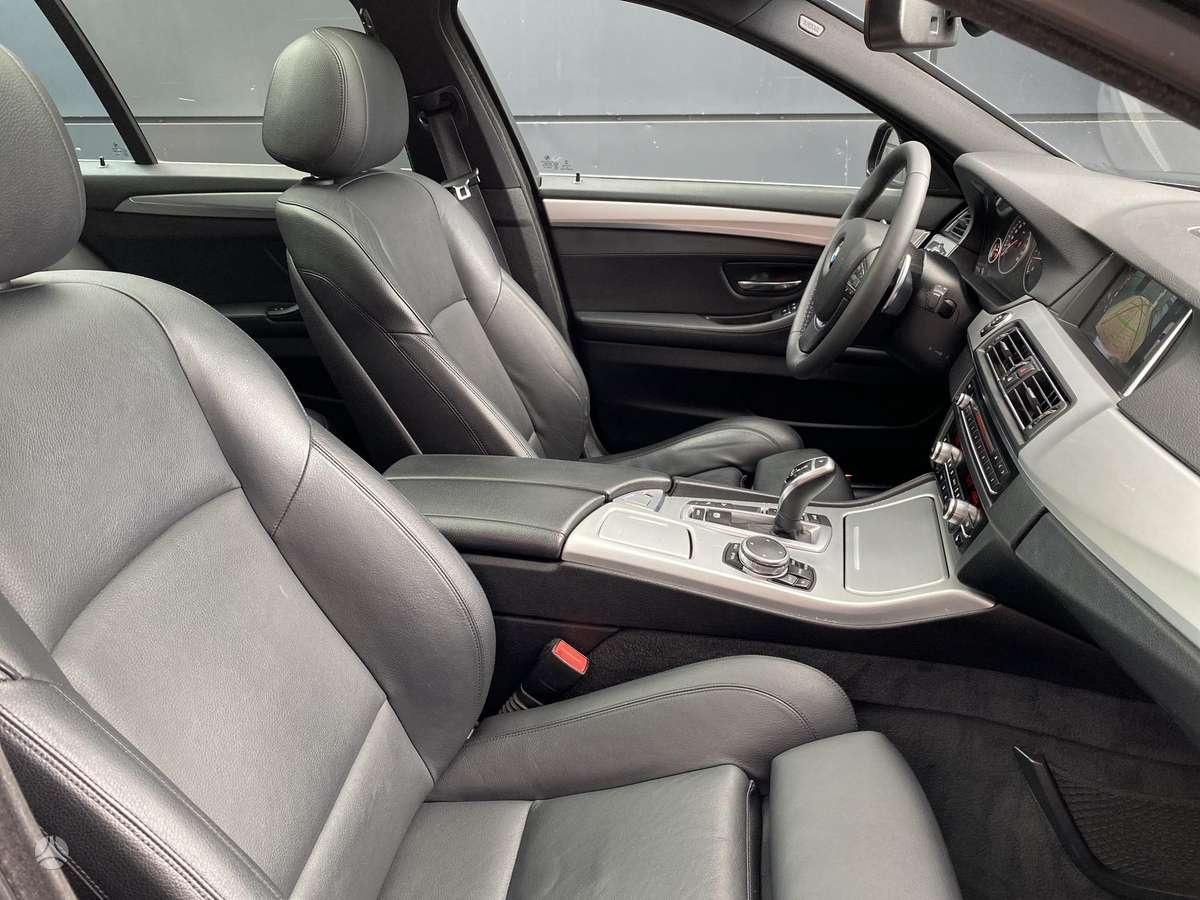 BMW 530, 3.0 l., wagon