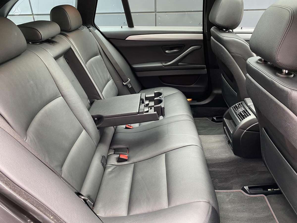 BMW 530, 3.0 l., wagon