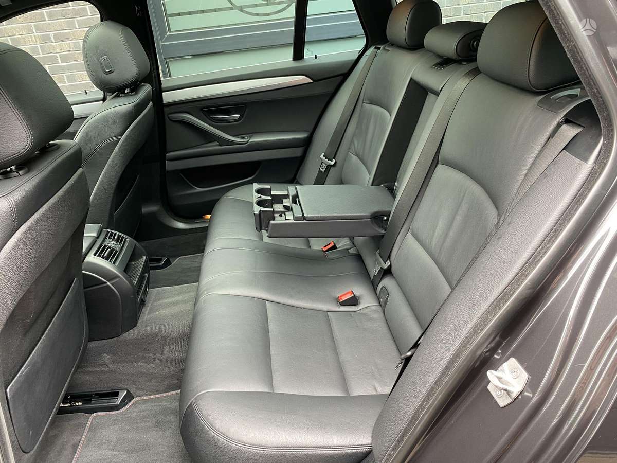 BMW 530, 3.0 l., wagon