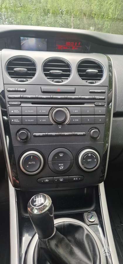 Mazda CX-7, 2.2 l., off-road / crossover