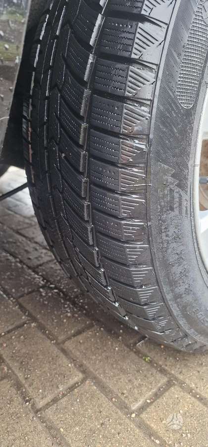 Mazda CX-7, 2.2 l., off-road / crossover
